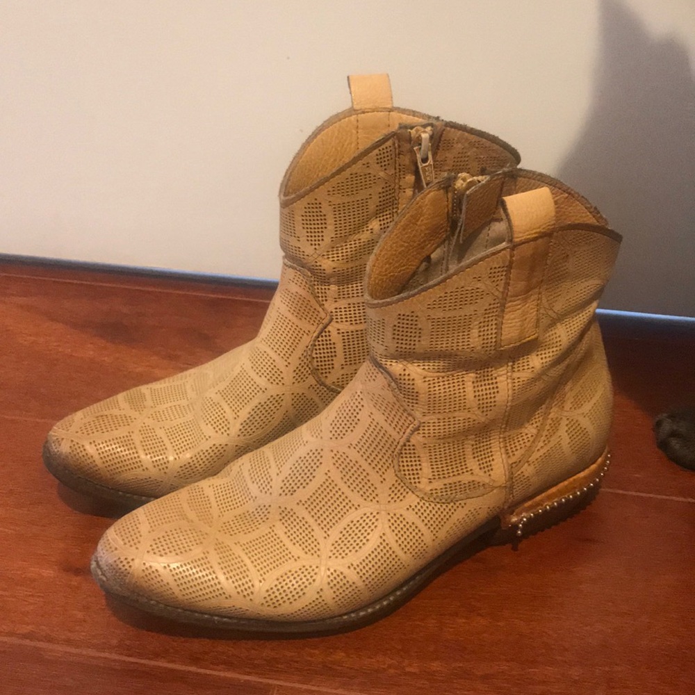 VTG boheminan style boots 🥰